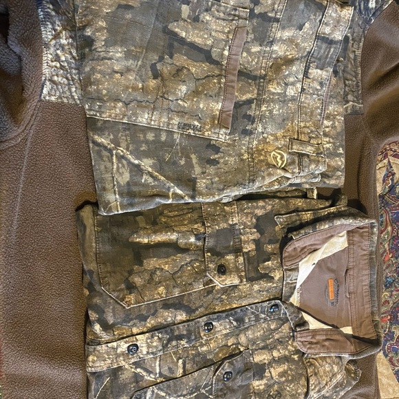 Magellan camo set jeans and shirt XL LIKE NEW - Picture 3 of 9